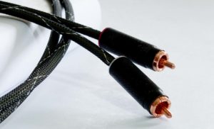 Platinum Interconnects